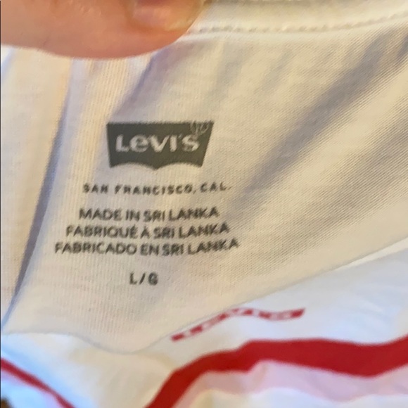 Levis tshirt - Picture 2 of 2